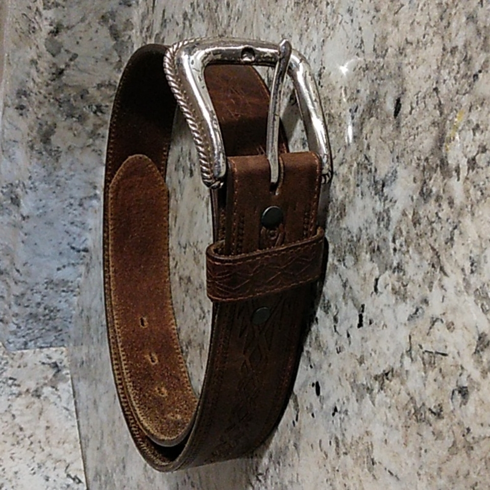 Tony Lama Belt / Size 34